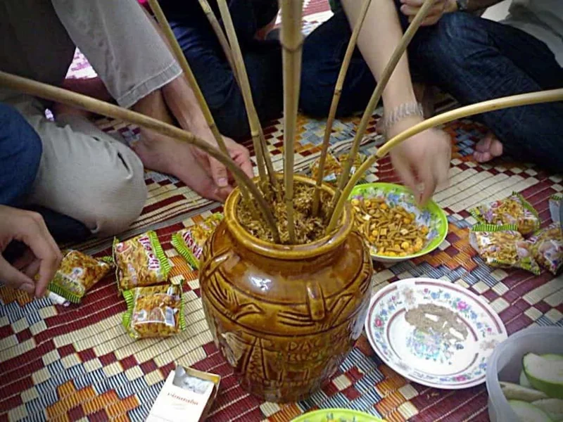 Tube wine (Rượu cần) - food in ninh binh