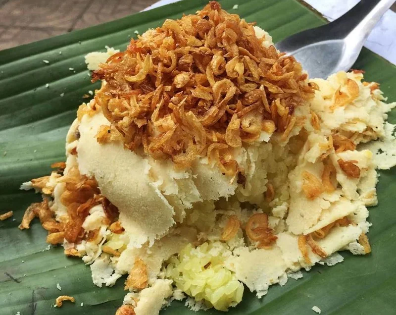 Famous Food in Hanoi: What to Eat and Where to Try It Xoi Xeo