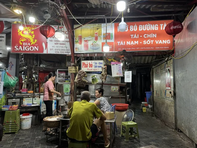 Phở Bò Đường Tàu street food market hanoi