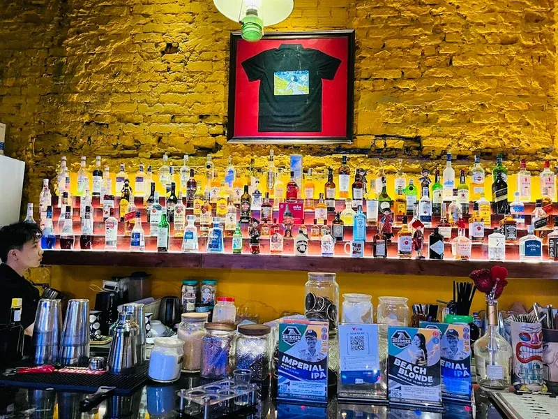 Hanoi Ơi Bar & Bistro