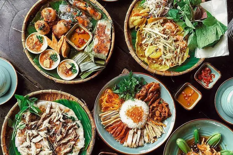 Hue dishes served in small shared portions best food hue vietnam