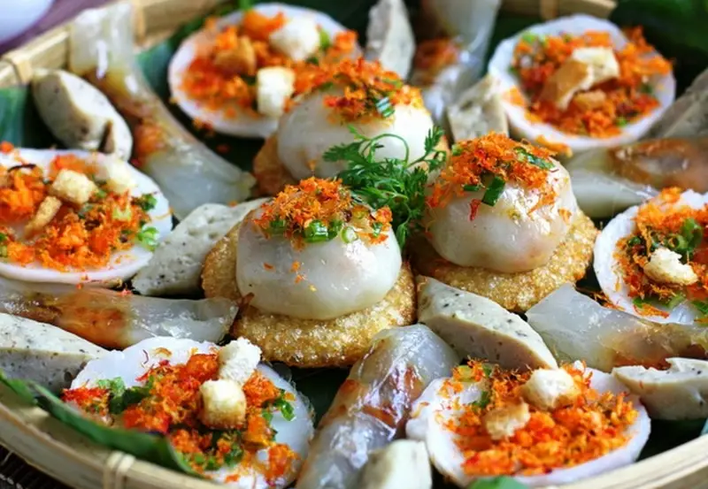 Banh beo showcasing Hue’s royal culinary tradition top restaurants in hue