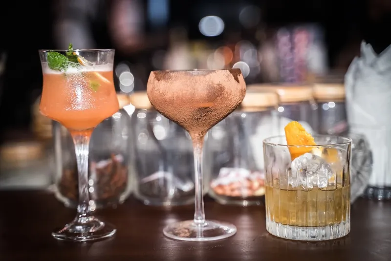 Bee’Znees Bar Gallery Bespoke Cocktail Bar