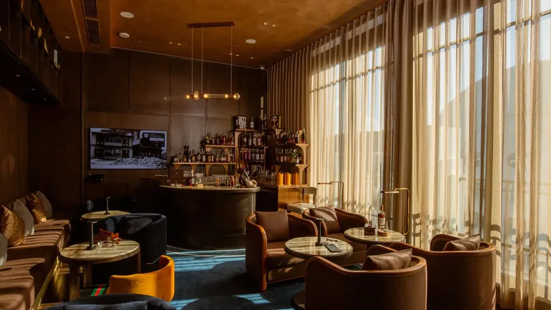 Track 61 - hidden bar hanoi Track 61 - hidden bar hanoi