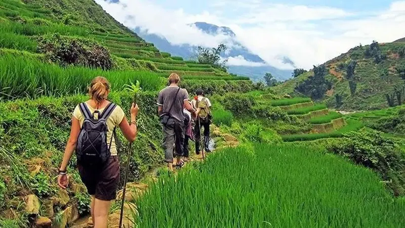 Explore the valley Y Linh Ho - Lao Chai - Ta Van in the first day sapa fansipan trek