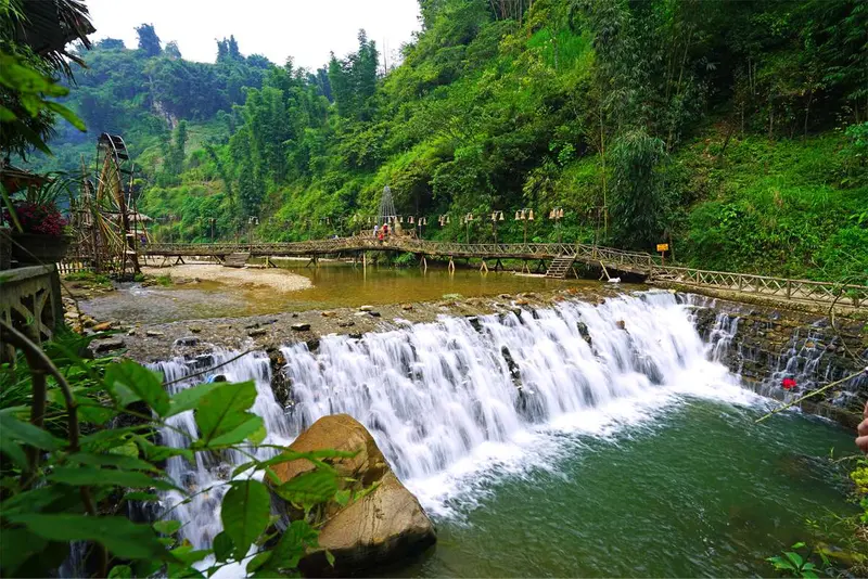 Explore bamboo forests & waterfalls at Giang Ta Chai - Cat Cat sapa fansipan trek