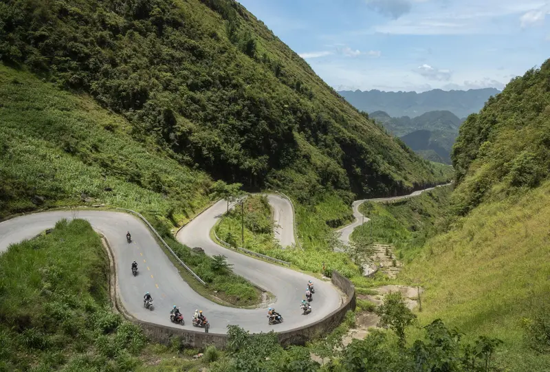 Scenic curves along the Ha Giang Loop what to do in ha giang