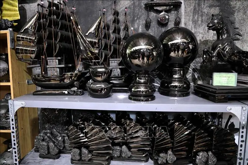 Handcrafted coal pieces from Quang Ninh What to Buy in Ha Long Bay