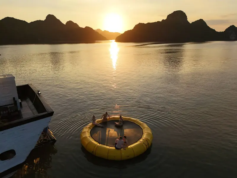what to do in halong bay